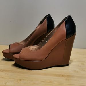 BCBG Iriniax wedges